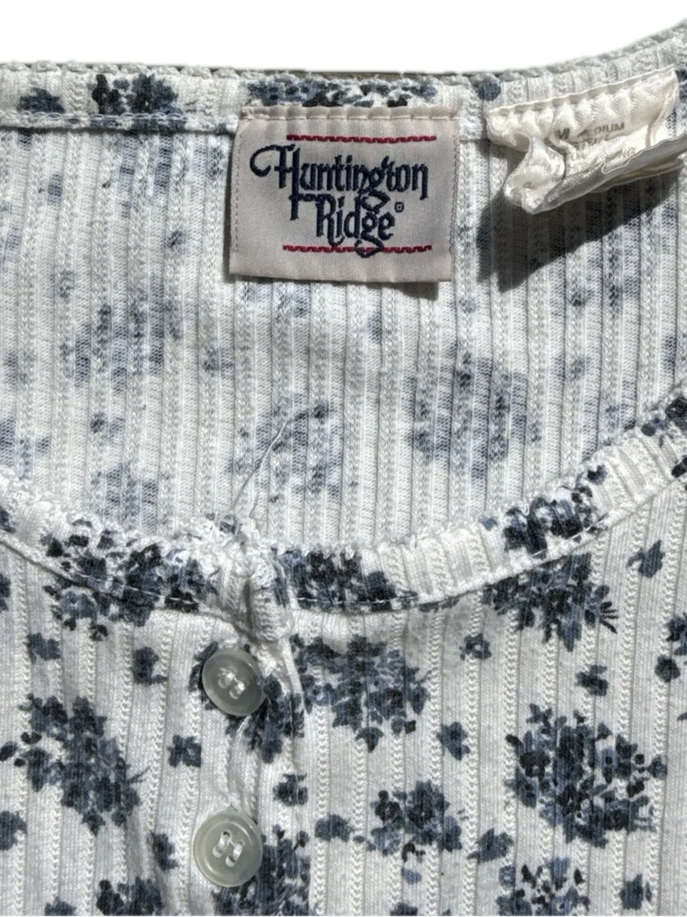 White Floral Button-Front Ribbed Top - Picture 2 of 2